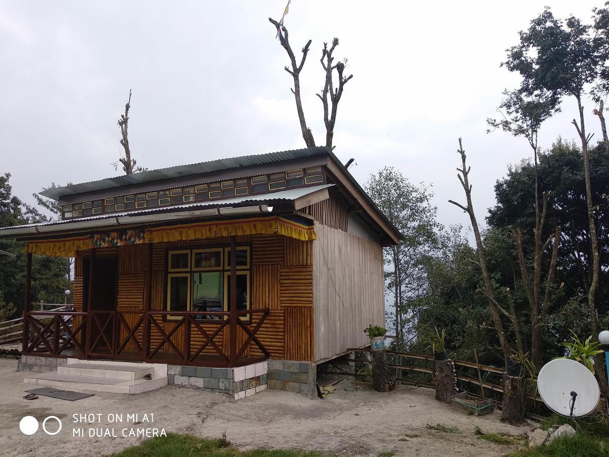 Khi Gha Thang Pelling Exterior foto