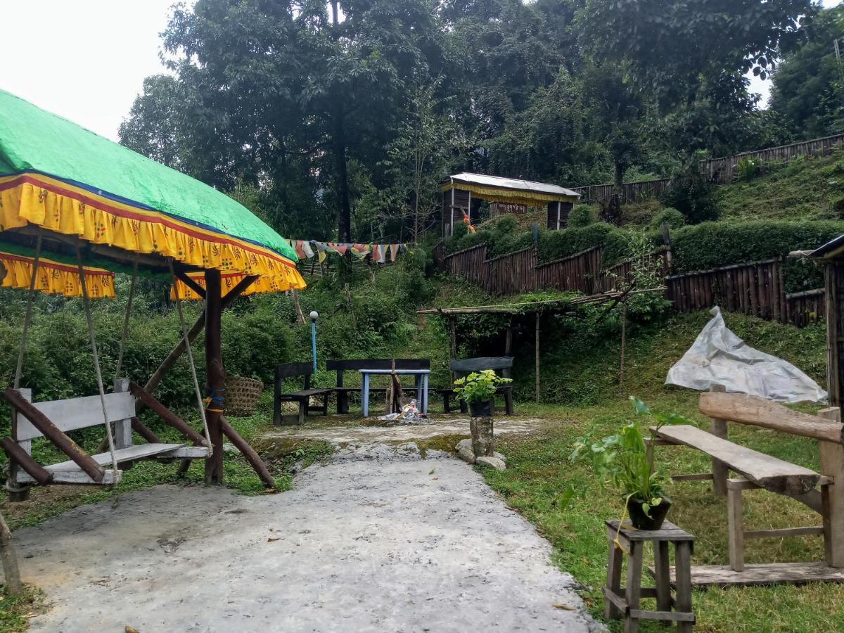 Khi Gha Thang Pelling Exterior foto